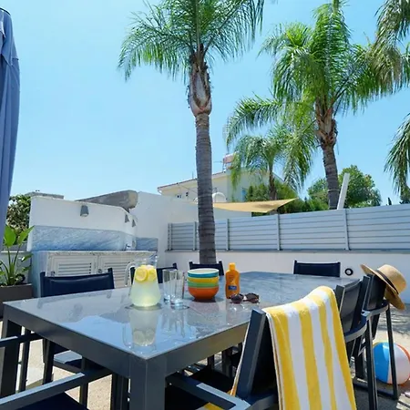 Cobalt - 4 Beds Exceptional In *