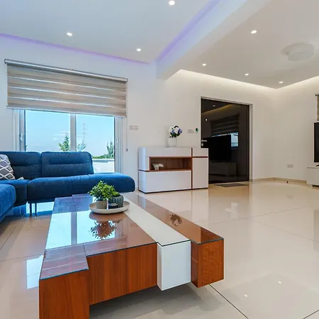 Cobalt - 4 Beds Exceptional In *