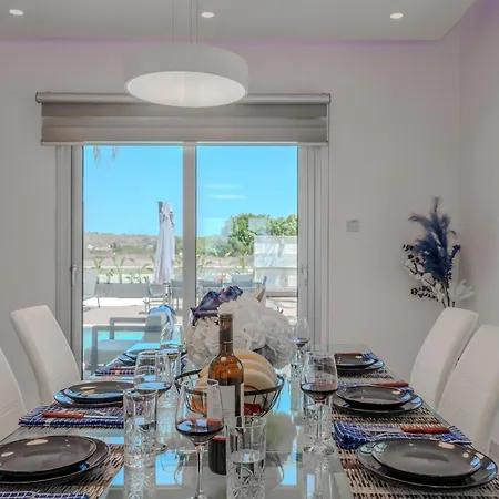 Cobalt - 4 Beds Exceptional In Willa *